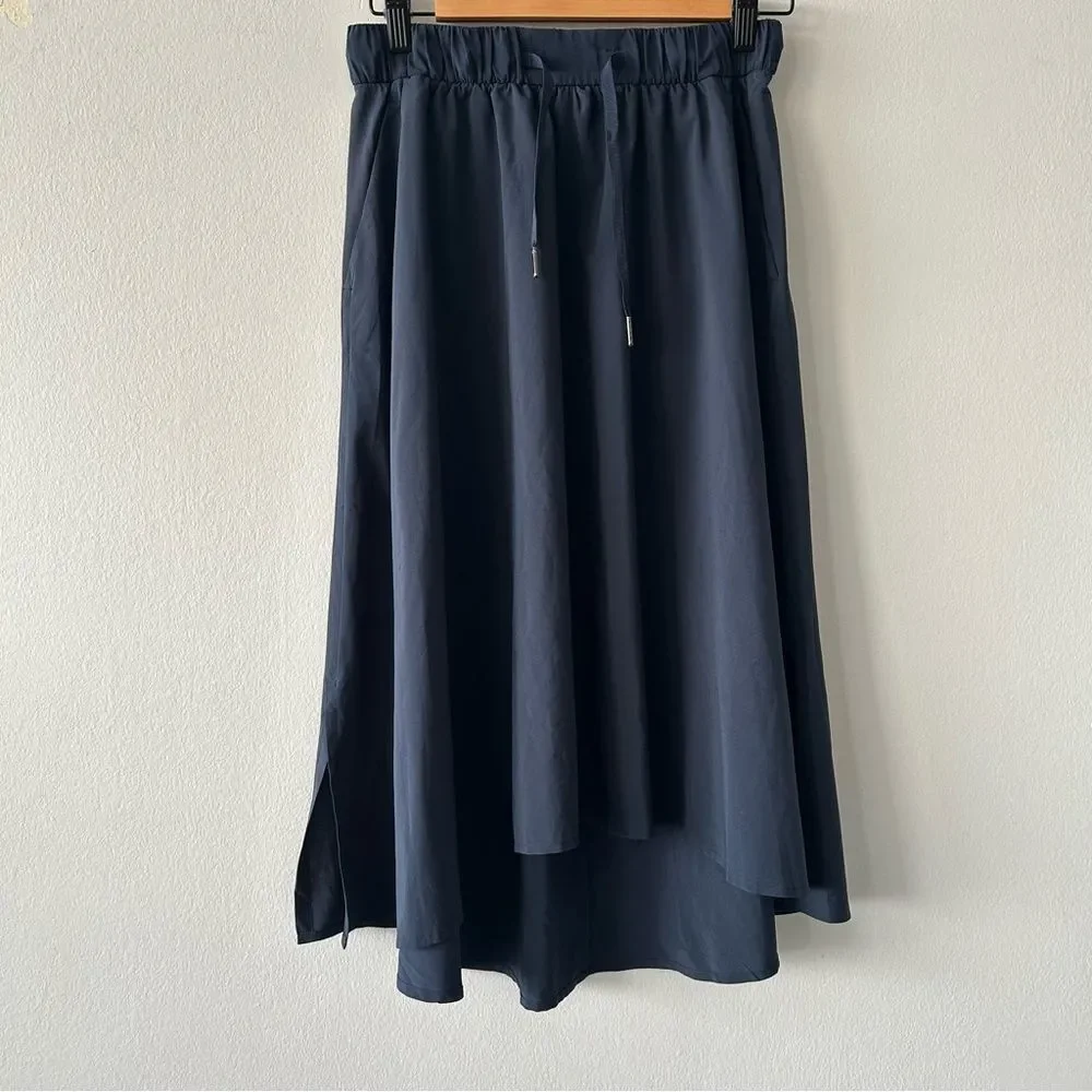Lululemon Time to Flounce Skirt in navy blue - Picture 2 of 9